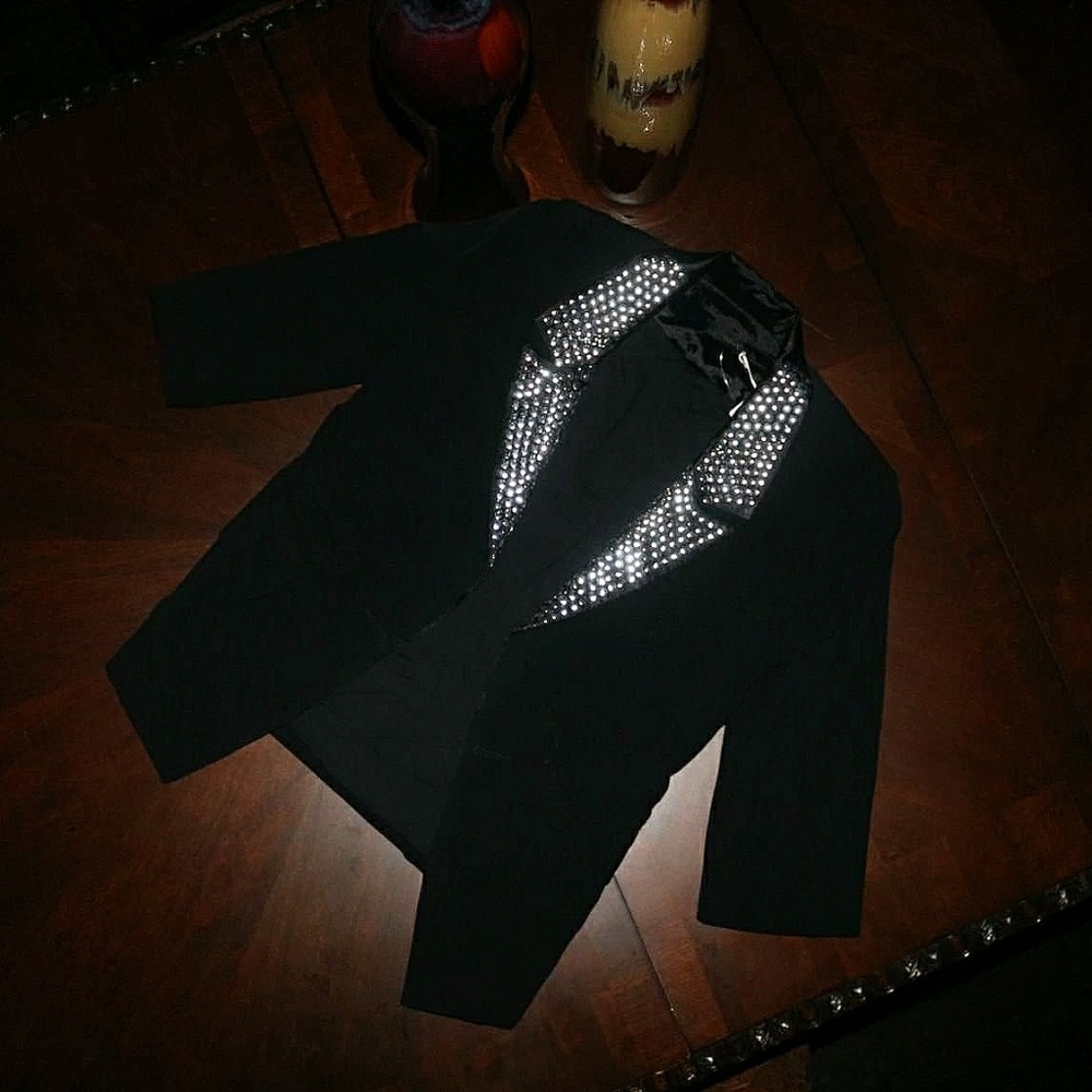 (New) Women's Black Tuxedo Jacket by Millau